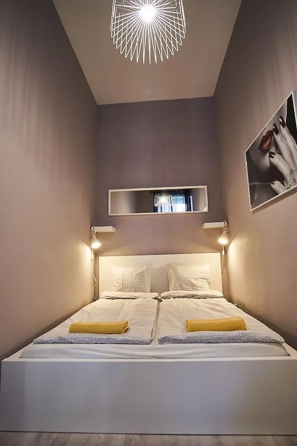 Design Apartment In The City Center With Ac Budapest 0*,