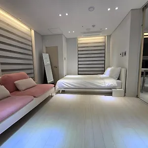 2023 New Build, Super Neat Full Option Apartment Seoul